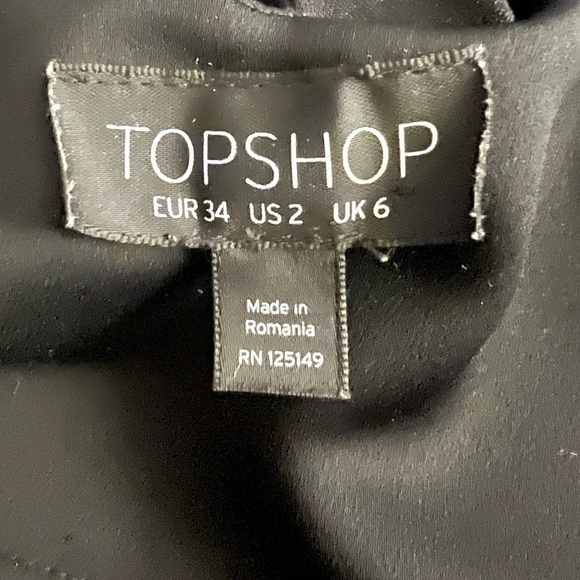 Top SHOP black cold shoulder ruffled midi dress - Picture 5 of 5